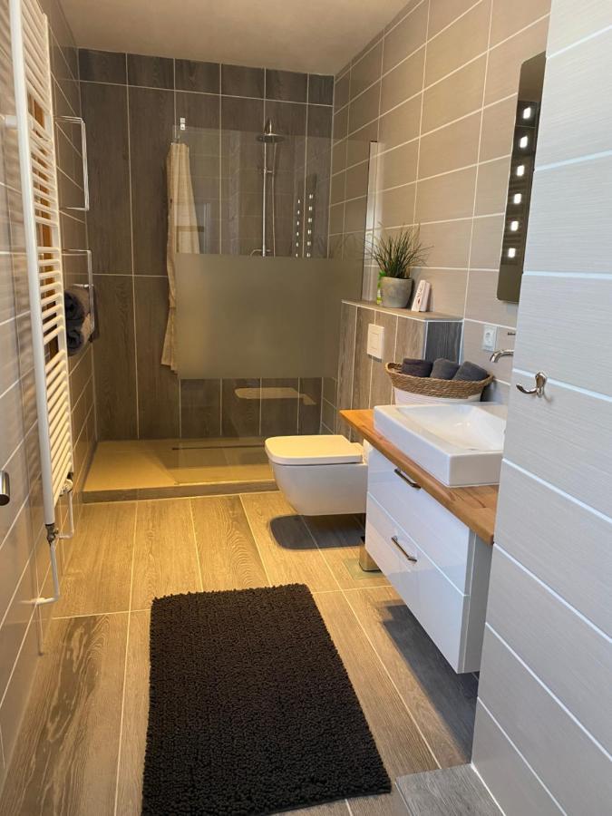 Ferienwohnung Laura Bremm Bagian luar foto
