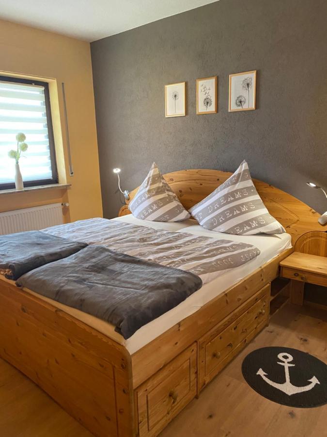 Ferienwohnung Laura Bremm Bagian luar foto