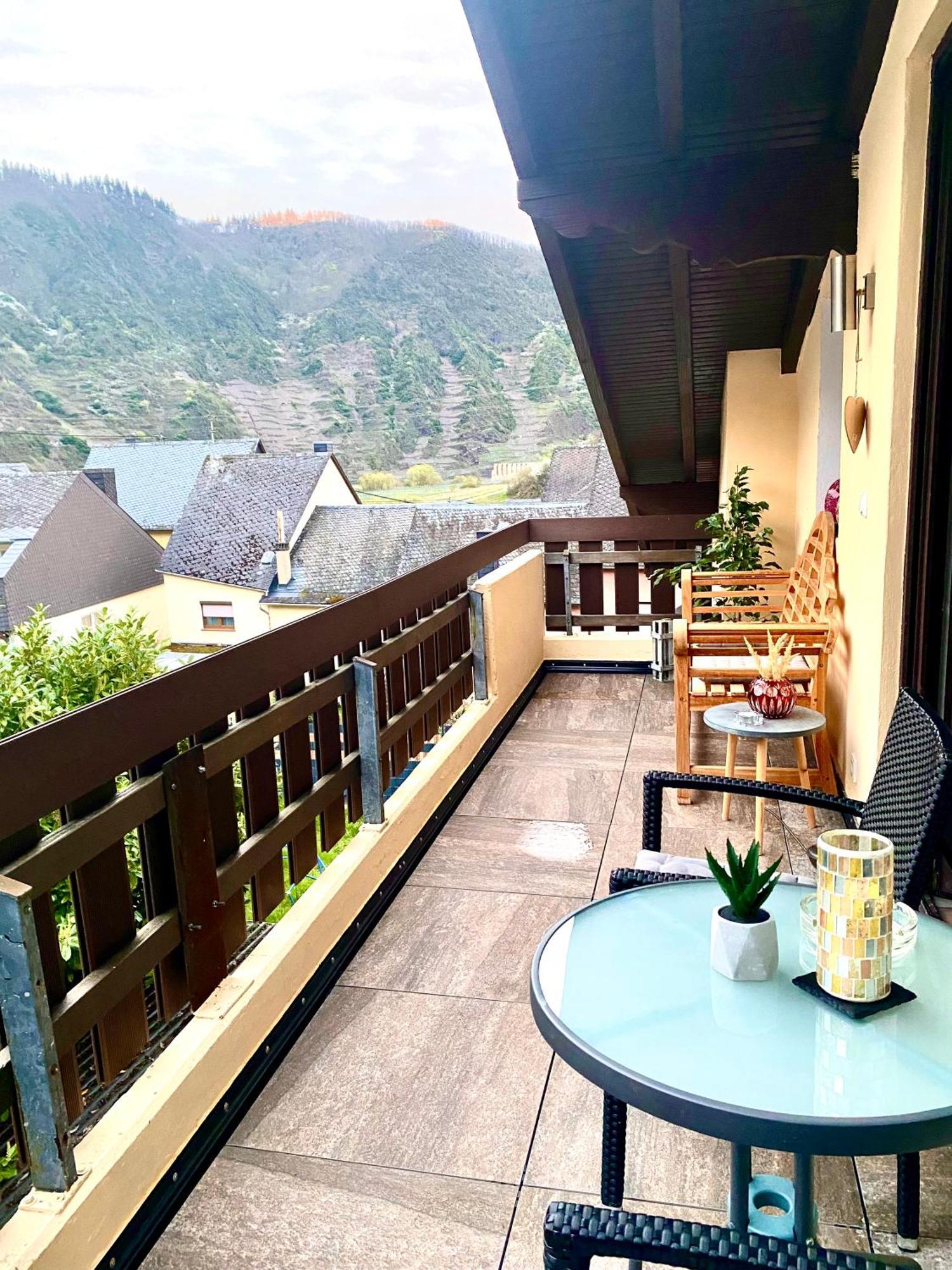 Ferienwohnung Laura Bremm Bagian luar foto